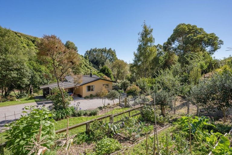 Photo of property in 442 Church Valley Road, Wakefield, 7095