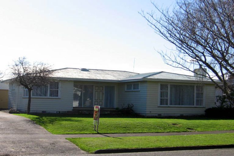 Photo of property in 3 Henare Street, West End, Palmerston North, 4412