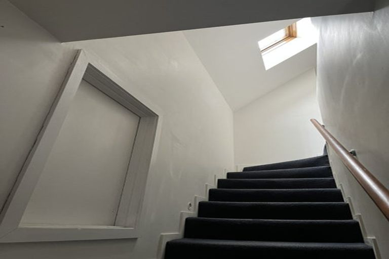 Photo of property in 15 Ruapehu Drive, Fitzherbert, Palmerston North, 4410