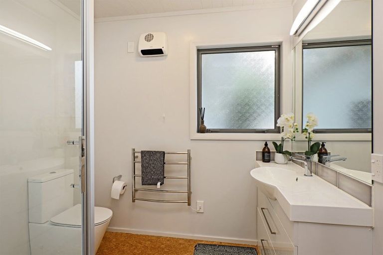 Photo of property in 4 John Ross Place, Kairakau, Havelock North, 4295