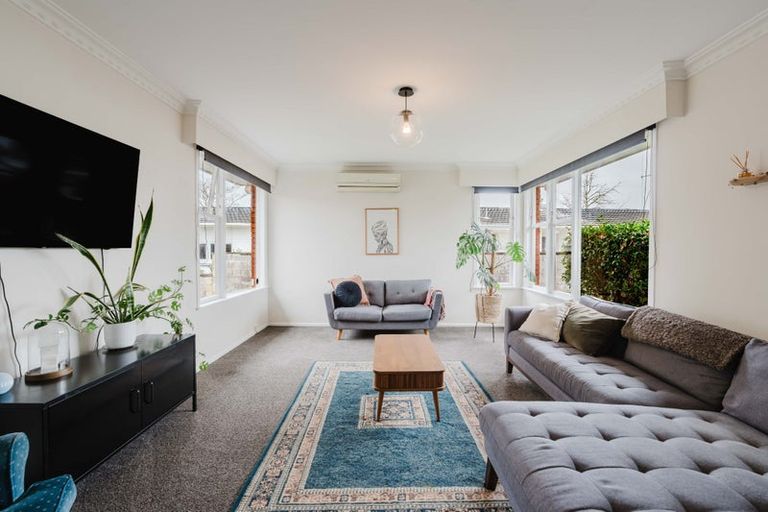 Photo of property in 16 Kensington Place, Fairfield, Hamilton, 3214