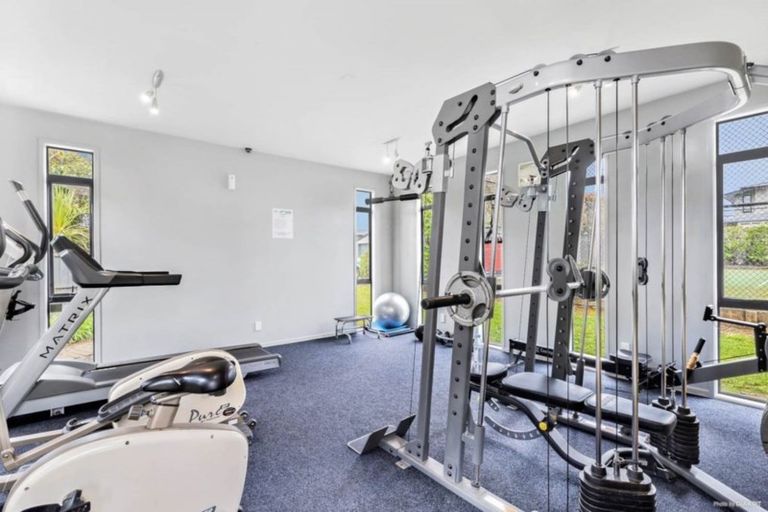 Photo of property in 127/2 Armoy Drive, East Tamaki, Auckland, 2016