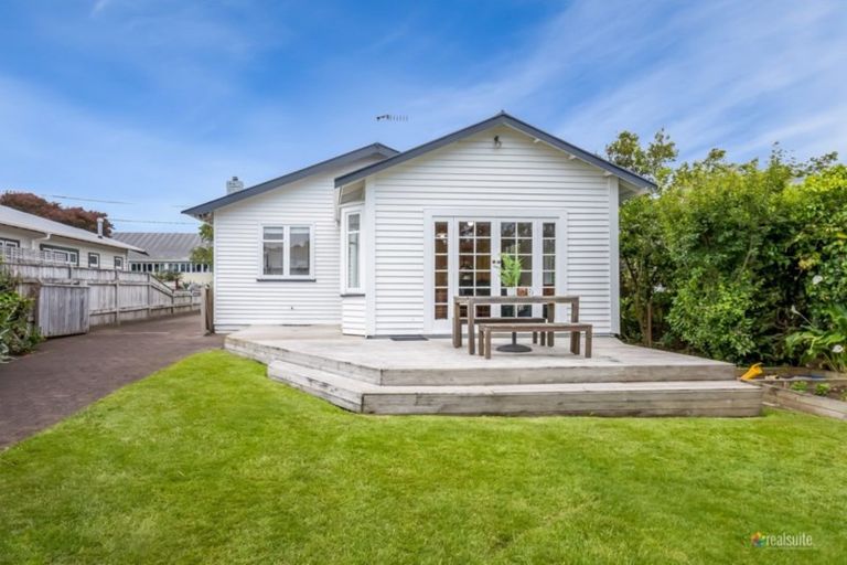 Photo of property in 20 Boulcott Street, Boulcott, Lower Hutt, 5010