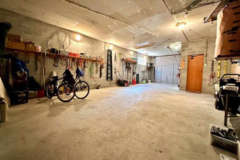 Photo of property in 18 Edinburgh Place, Balclutha, 9230