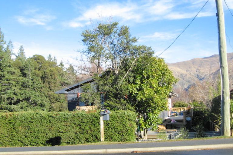 Photo of property in 146 Plantation Road, Wanaka, 9305
