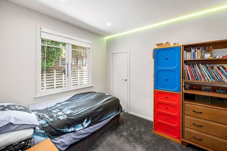 Photo of property in 21 Kotare Street, Hilltop, Taupo, 3330