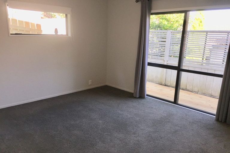 Photo of property in 1/160 Manuka Road, Bayview, Auckland, 0629