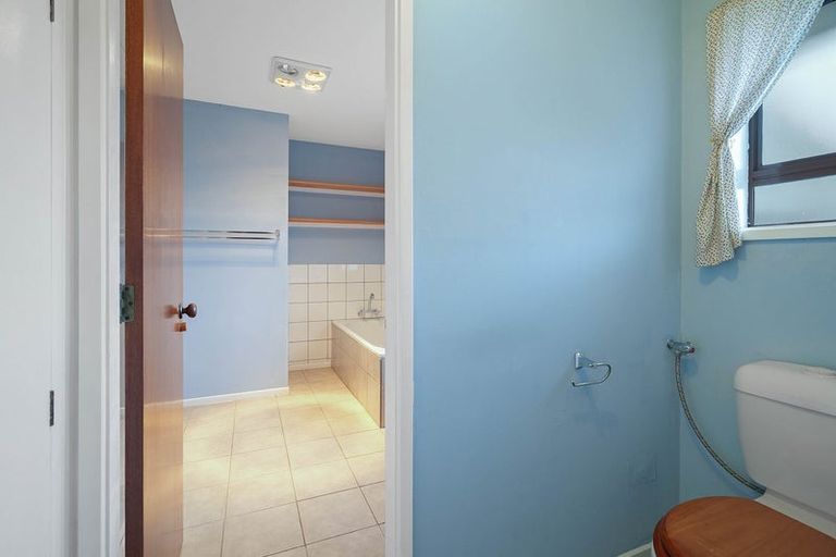 Photo of property in 26 Burnett Street, Oxford, 7430