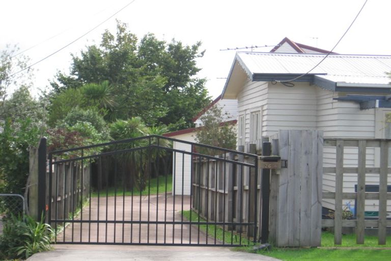 Photo of property in 26a Blacklock Avenue, Henderson, Auckland, 0612