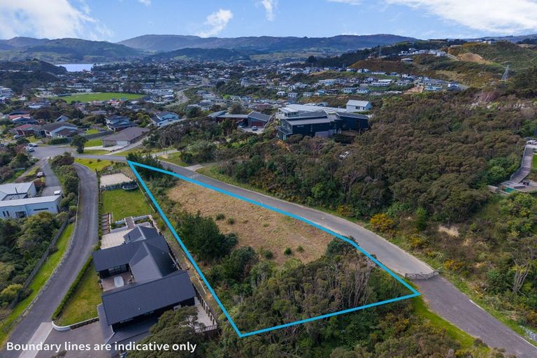 Photo of property in 70 Exploration Way, Whitby, Porirua, 5024