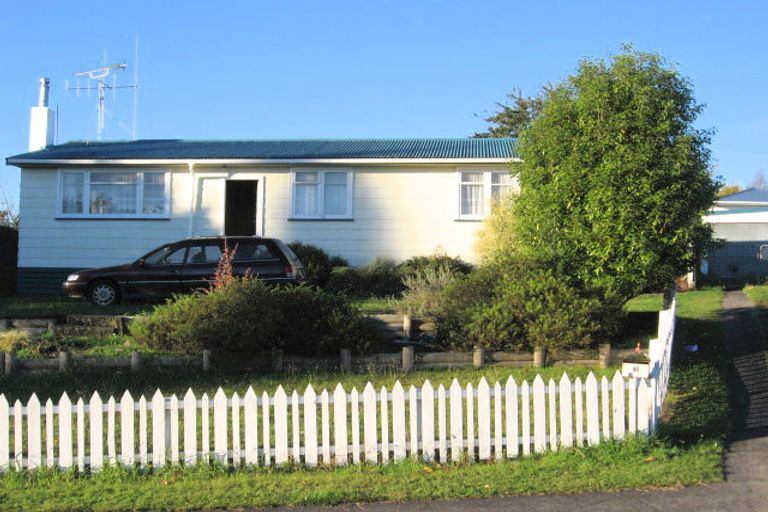 Photo of property in 3 Huia Place, Tokoroa, 3420