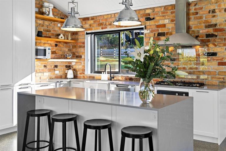 Photo of property in 81 Solan Drive, Waimauku, 0812