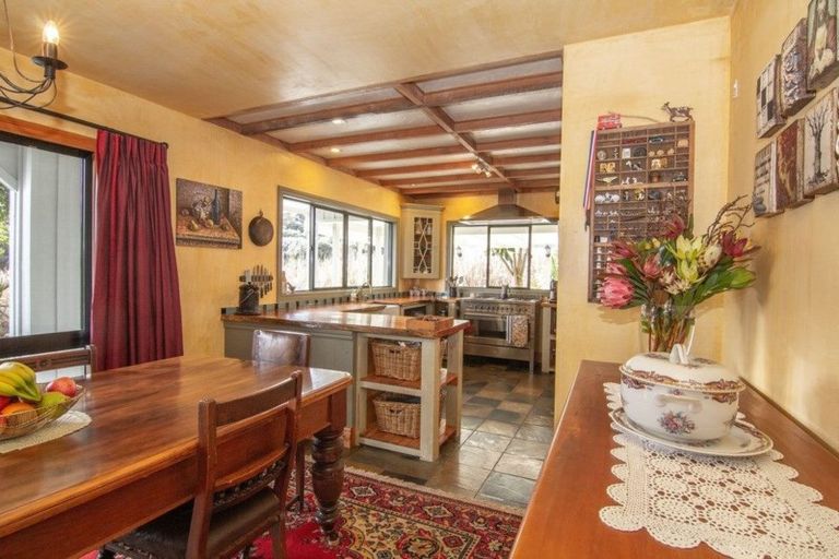 Photo of property in 420 Mangakura Road, Helensville, 0875