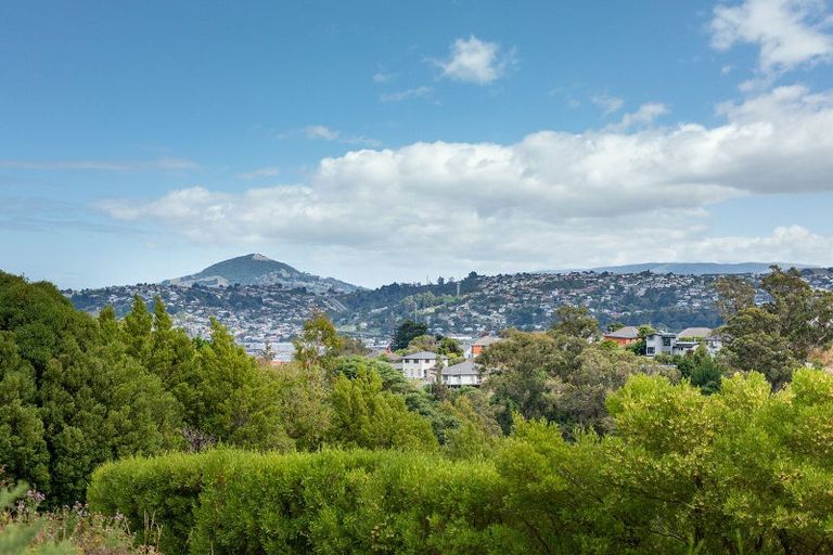 Photo of property in 27 Brugh Place, Andersons Bay, Dunedin, 9013