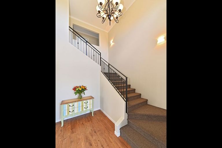 Photo of property in 6 Turua Rise, Karaka, Papakura, 2113