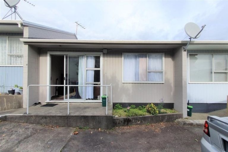 Photo of property in 76b Eliot Street, New Plymouth, 4310
