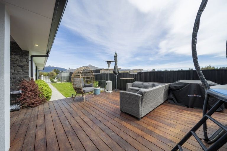 Photo of property in 10 Orbell Crescent, Te Anau, 9679