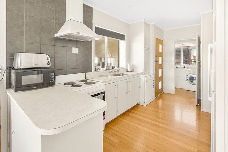 Photo of property in 1 Mears Road, St Andrews, Hamilton, 3200