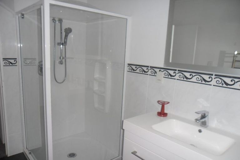 Photo of property in 7 Hurworth Grove, Waikanae, 5036