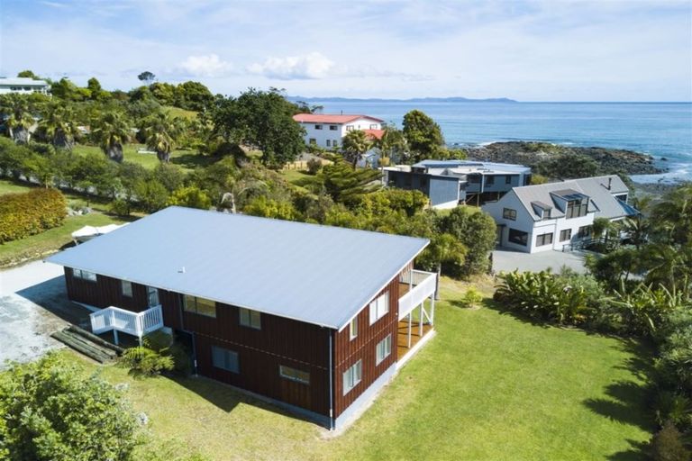 Photo of property in 44 Heretaunga Crescent, Cable Bay, 0420