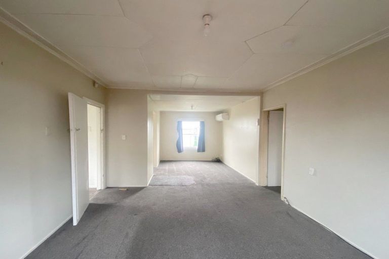 Photo of property in 102 Barbour Street, Waltham, Christchurch, 8011