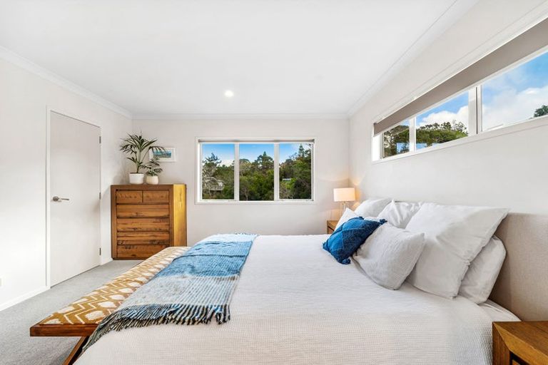 Photo of property in 1143a Whangaparaoa Road, Tindalls Beach, Whangaparaoa, 0930