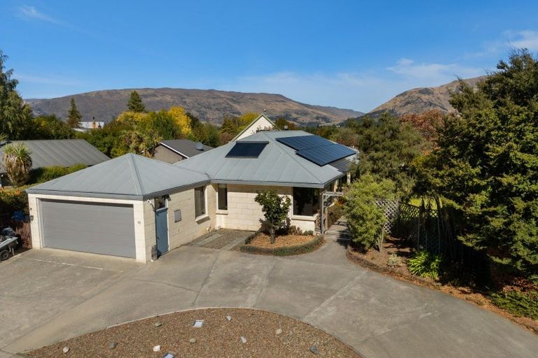 Photo of property in 16 Wilkin Road, Wanaka, 9305
