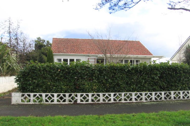 Photo of property in 10 Tyndall Street, Palmerston North, 4414