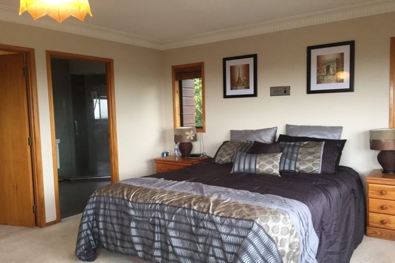 Photo of property in 51 Bellbird Rise, Murrays Bay, Auckland, 0630