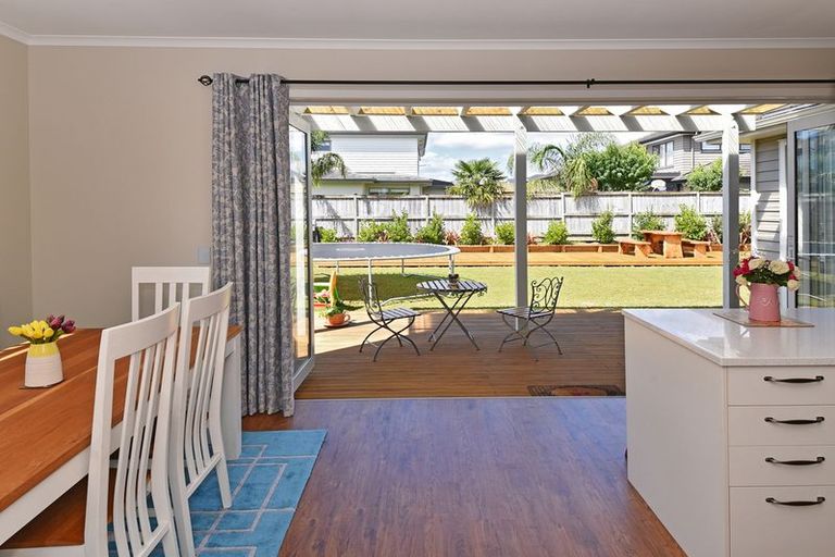 Photo of property in 6 Turua Rise, Karaka, Papakura, 2113