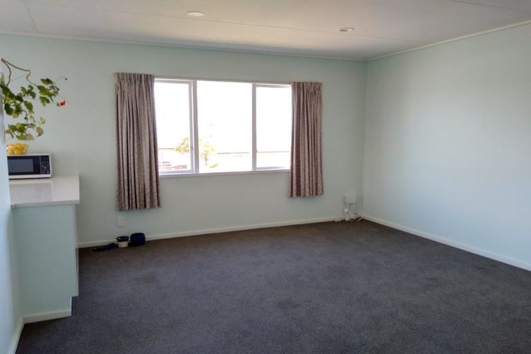 Photo of property in 20a Acacia Avenue, Maungaraki, Lower Hutt, 5010