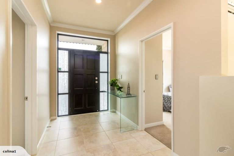 Photo of property in 7 Stoneleigh Green, Parklands, Christchurch, 8083