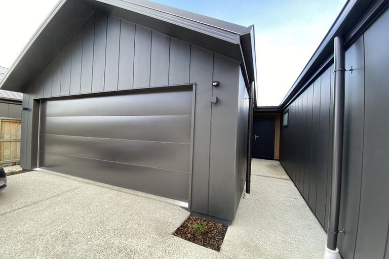 Photo of property in 10 Fallow Street, Jacks Point, 9371