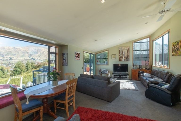 Photo of property in 30 Plantation Road, Wanaka, 9305