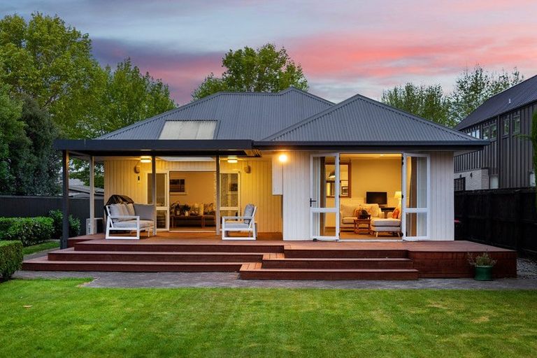 Photo of property in 107 Tomes Road, St Albans, Christchurch, 8052