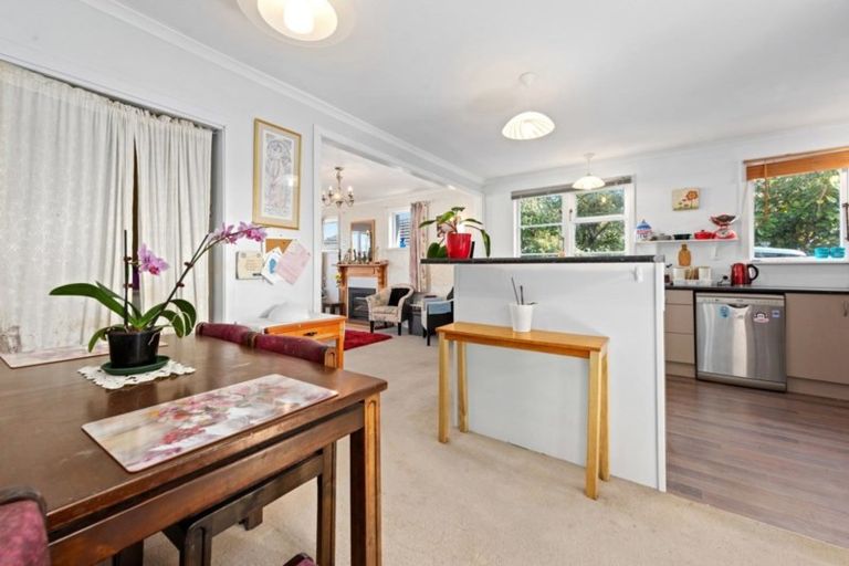 Photo of property in 20 Davis Crescent, Elderslea, Upper Hutt, 5018