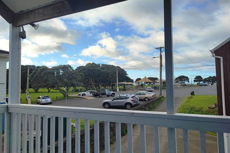 Photo of property in 2/22 Craig Road, Milford, Auckland, 0620