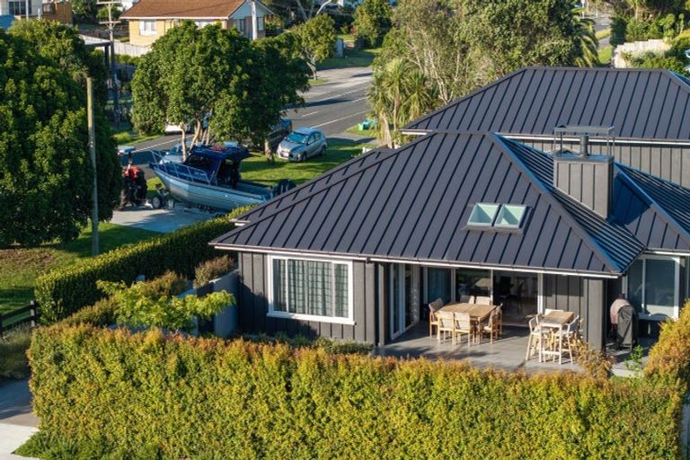 Photo of property in 32 Wallis Street, Raglan, 3225