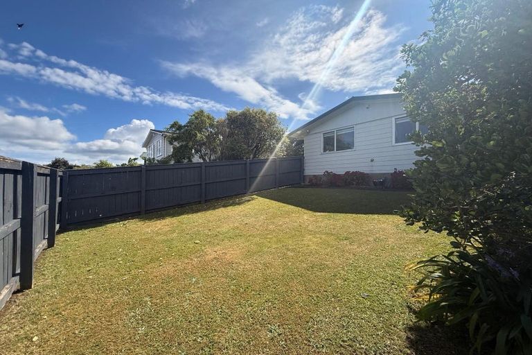 Photo of property in 141 Conclusion Street, Ascot Park, Porirua, 5024