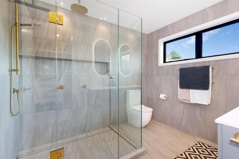 Photo of property in 65 Exploration Way, Whitby, Porirua, 5024