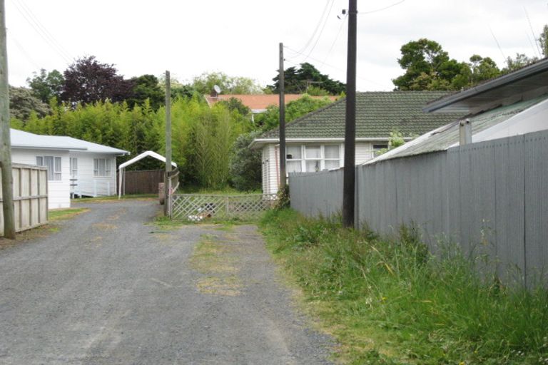 Photo of property in 30 Muir Avenue, Mangere Bridge, Auckland, 2022