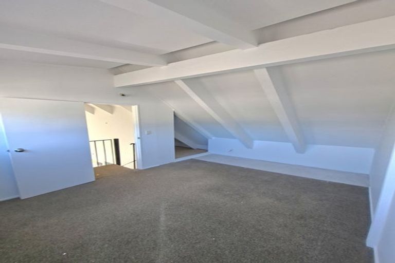 Photo of property in 3/24 Great South Road, Papakura, 2110