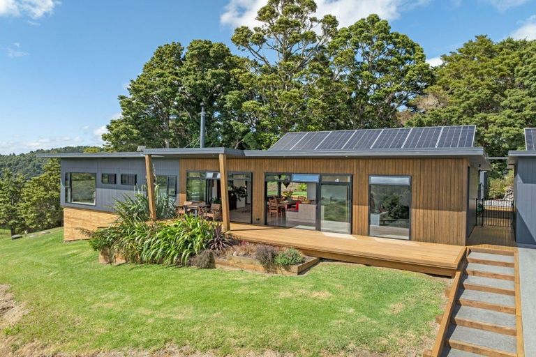 Photo of property in 1140 Russell Road, Opuawhanga, Hikurangi, 0184