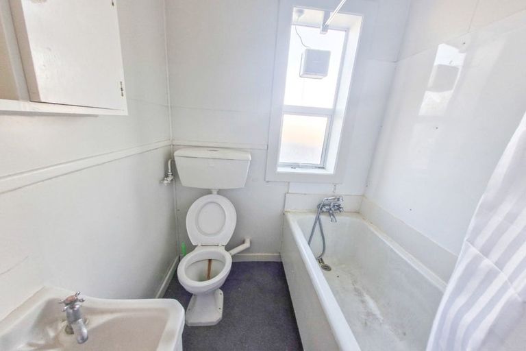 Photo of property in 1-8/57 Kana Street, Mataura, 9712