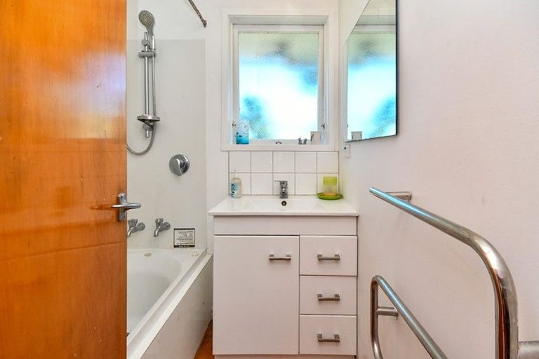 Photo of property in 27 Matai Street, Waiuku, 2123