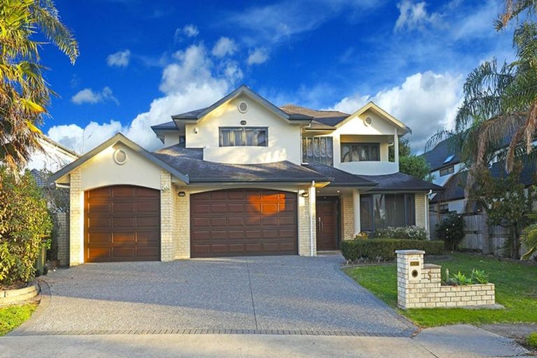 Photo of property in 5 Quedley Court, Eastern Beach, Auckland, 2012