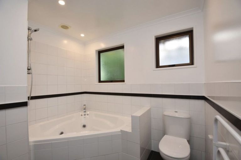 Photo of property in 18 Korimako Avenue, Otatara, Invercargill, 9879