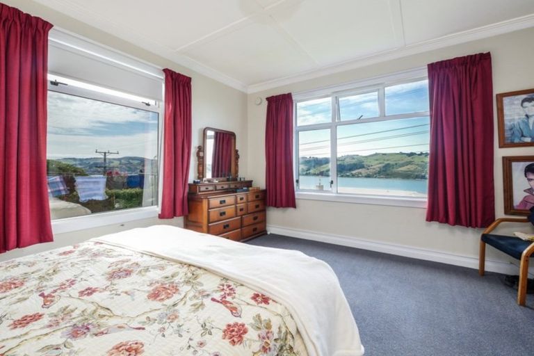 Photo of property in 11 Monowai Road, Ravensbourne, Dunedin, 9022