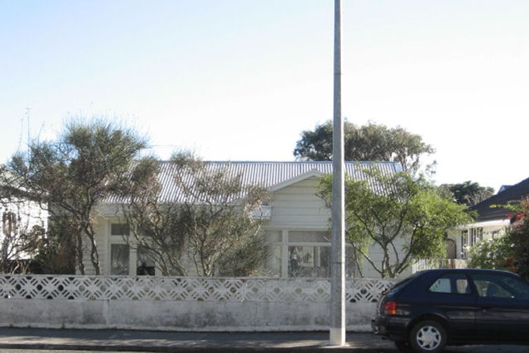 Photo of property in 228 Muritai Road, Eastbourne, Lower Hutt, 5013