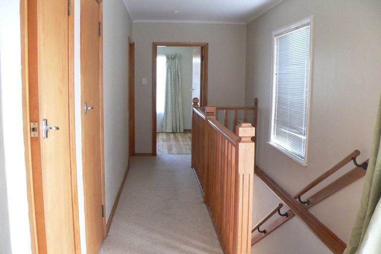 Photo of property in 57 Redwood Avenue, Tawa, Wellington, 5028